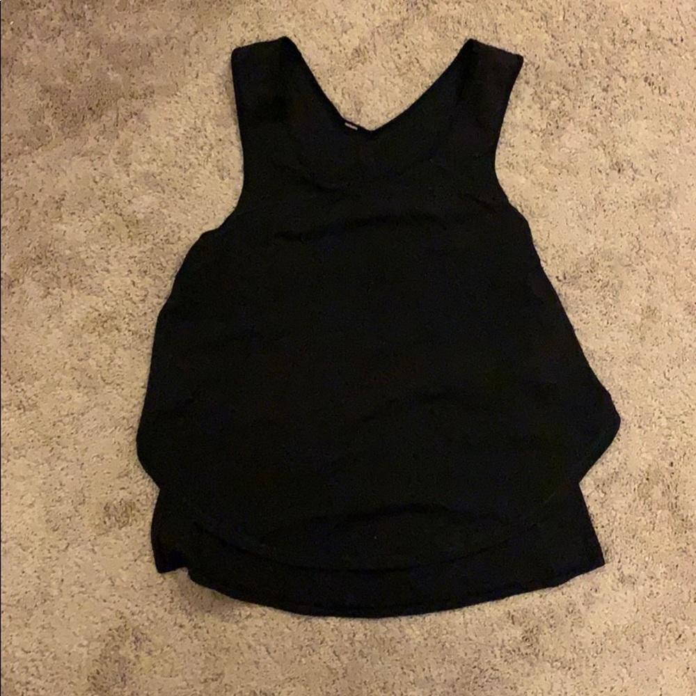 Lululemon black top